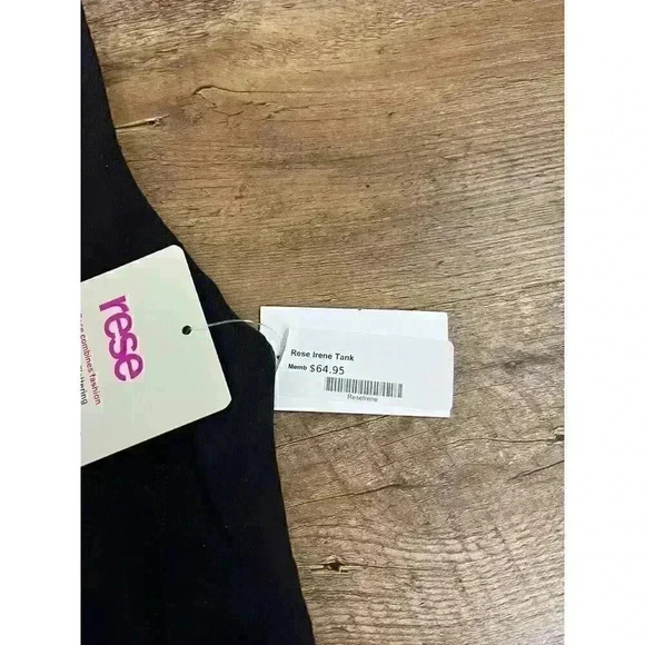 Rese Women's S Workout Tank Top Black Yoga Tennis Made In USA Stretch NWT - Picture 3 of 7